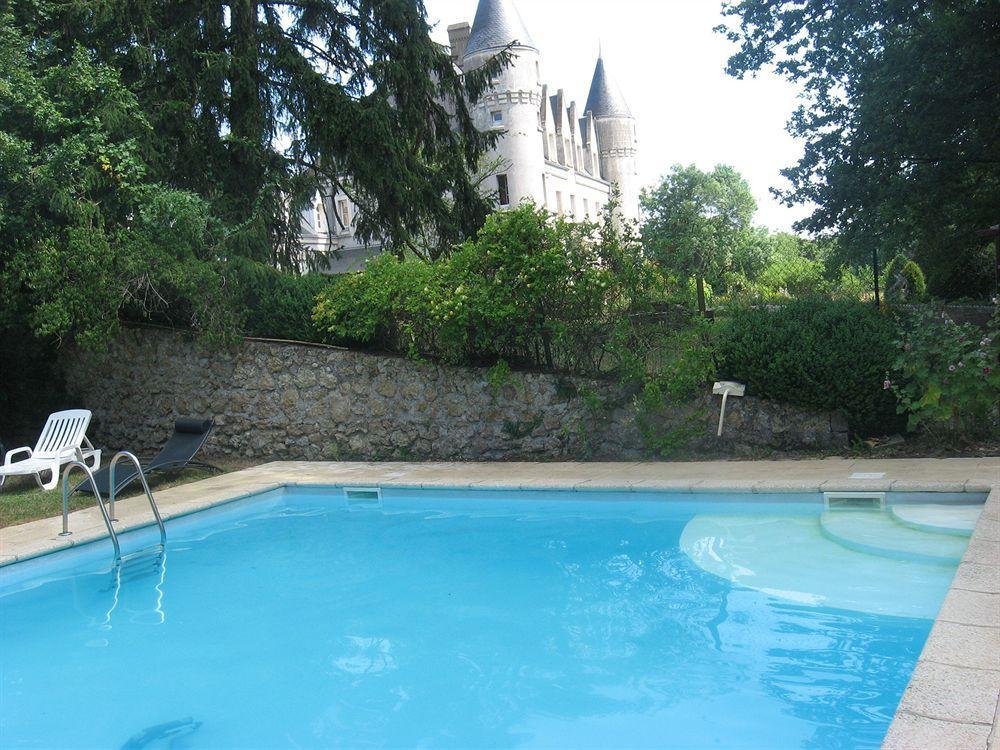 Chateau De Montbrun Hotel Saint-Michel-Chef-Chef Kültér fotó